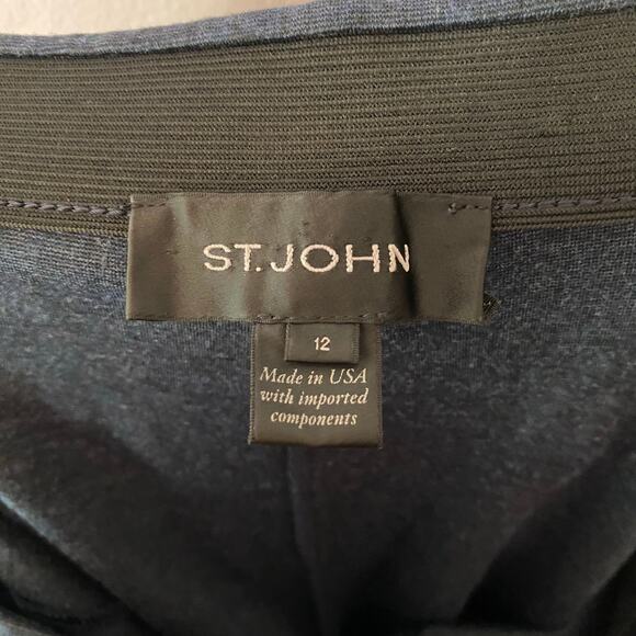 St. John Navy Blue Heathered Pintuck Stretchy Straight Leg Pants Women's size 12 - Picture 2 of 12
